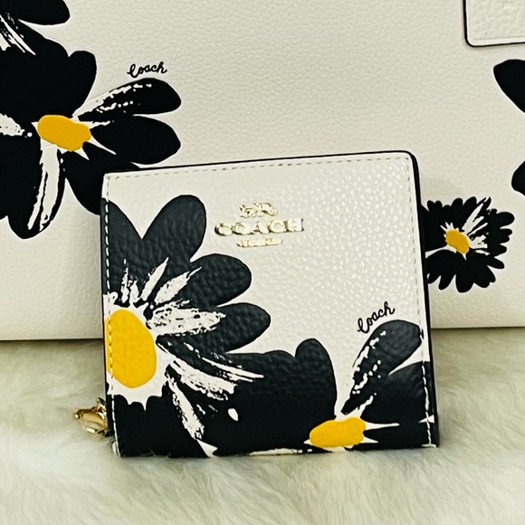 New with Tag Mollie Tote Bag With Floral Print and Matching wallet - Picture 2 of 16